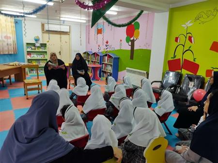 قصه گویی توسط کتابدار